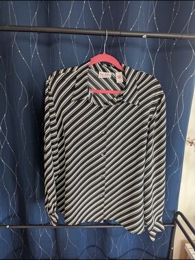 Liz Claiborne Black and White Diagonal Stripe Button-Down Shirt